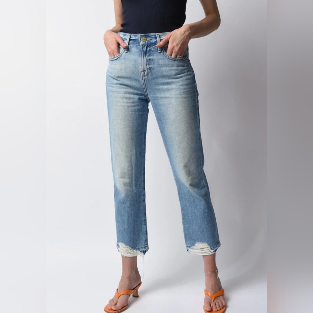 Frame women 28 denim Le Hollywood crop jeans released hem distressed light wash